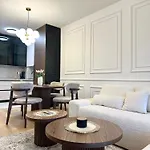 Cashmere Daire Trebin