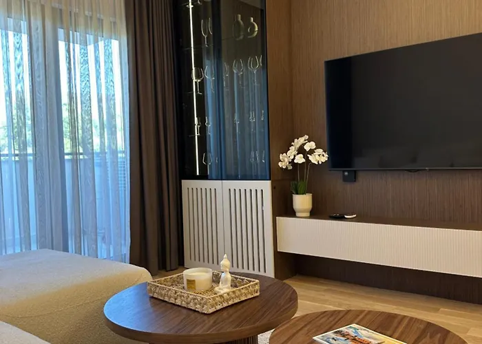 Cashmere تريبينيي